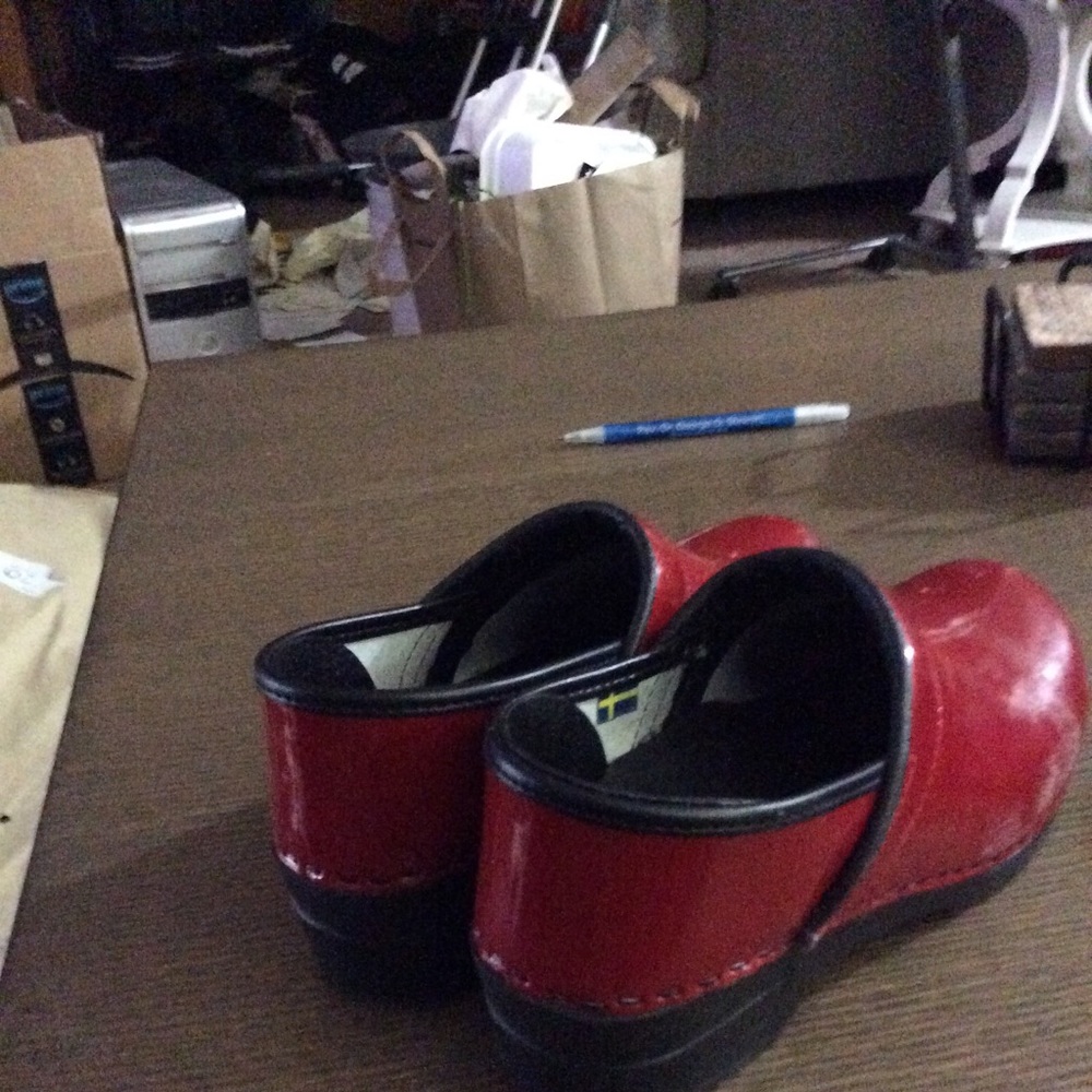 Bjork Red Women Clogs - Picture 3 of 8